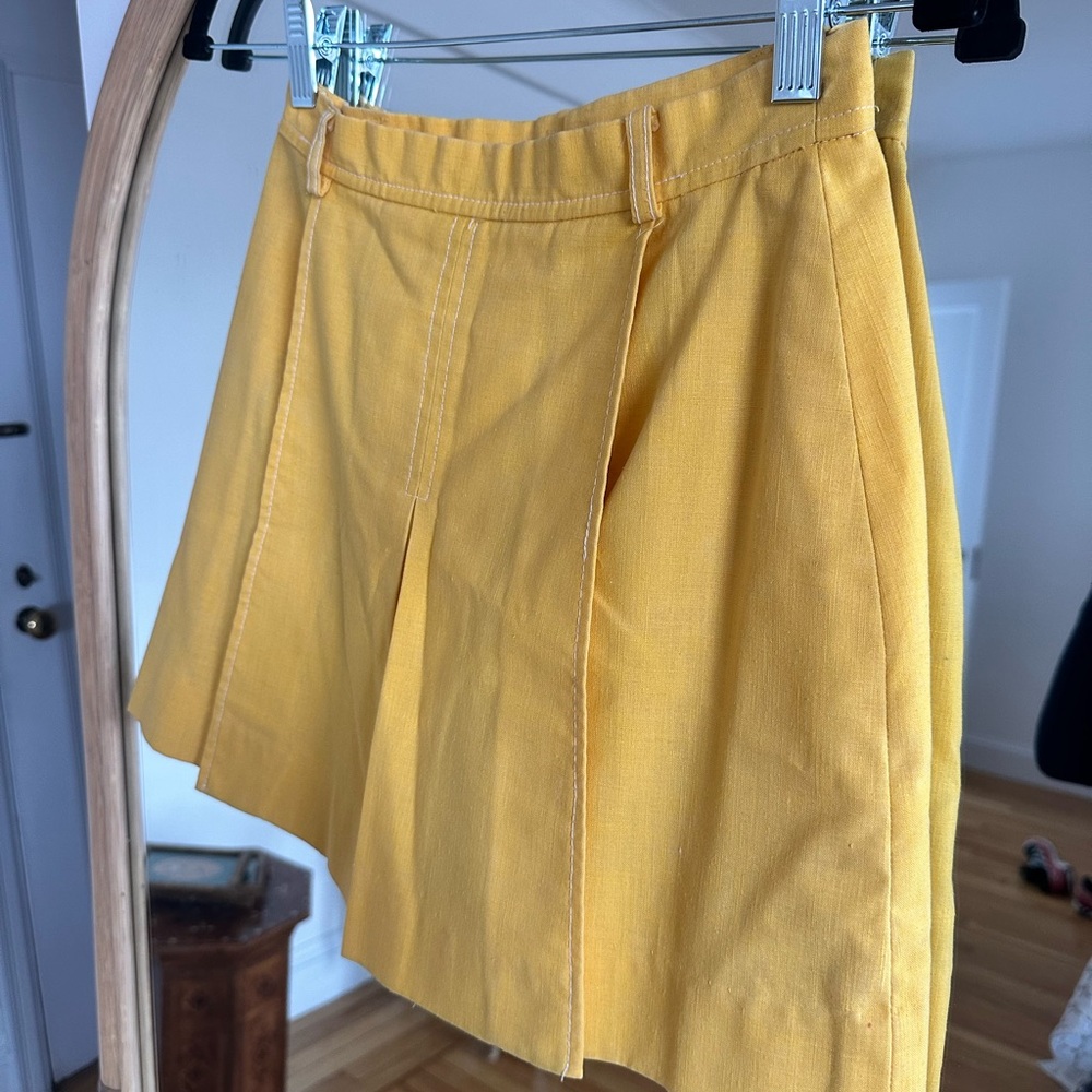 Vintage Yellow Pleated Women’s Shorts